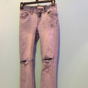 Levi’s girls distressed jeans light wash